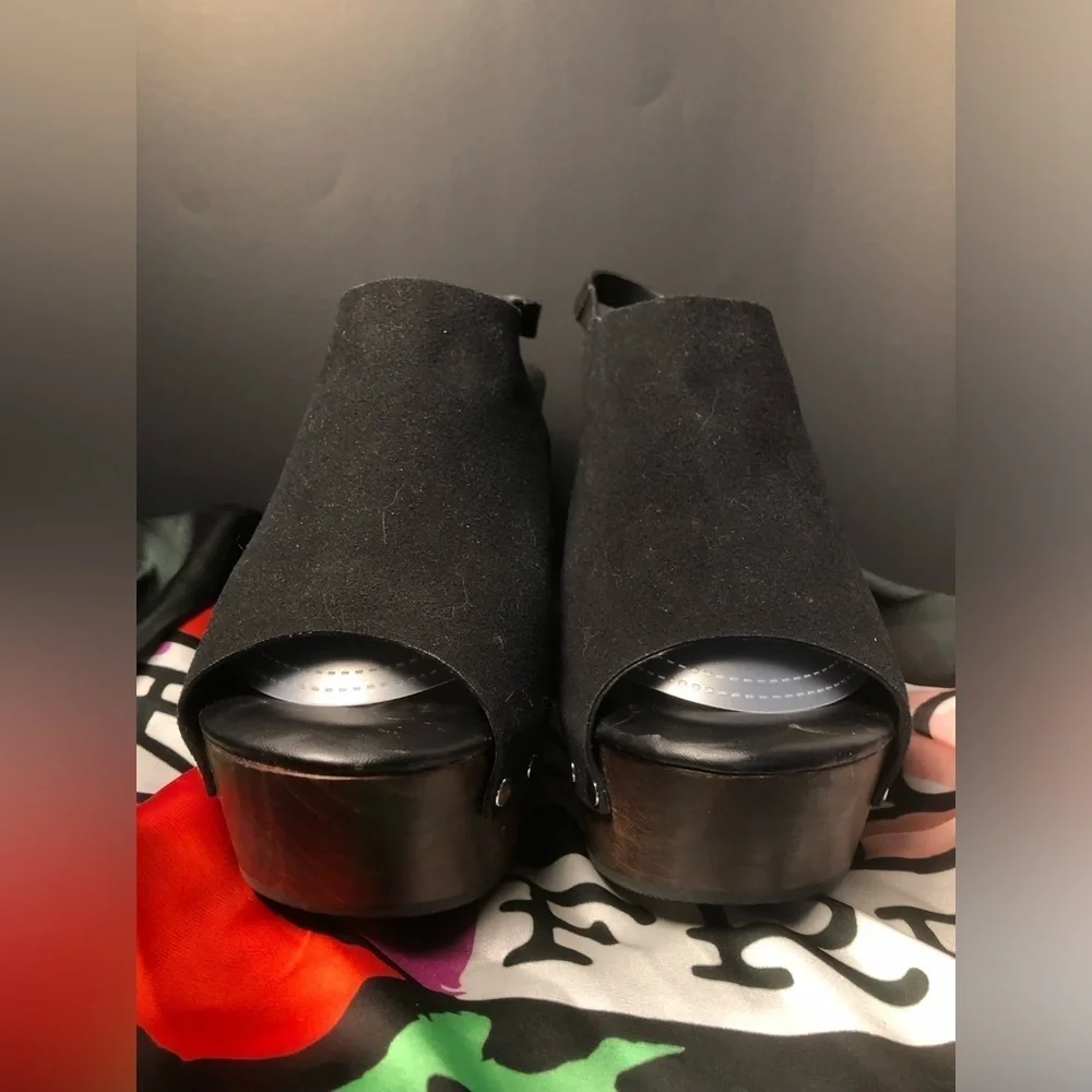 Torrid Black Wedge Sandals 9.5
